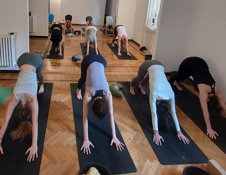 Studio-Jyotir-uno-spazio-yoga-a-Milano-classi-di-yOGA